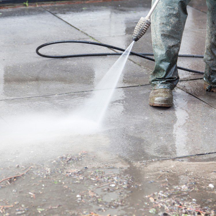 Pressure washing services in Richmond, VA