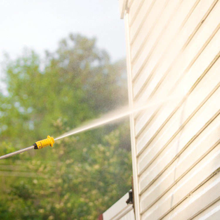 Pressure washing services in Richmond, VA